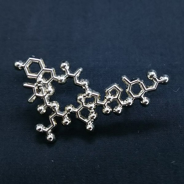 サイエンスピンバッチ オキシトシンピンバッチ（Oxytocin Lapel pin）